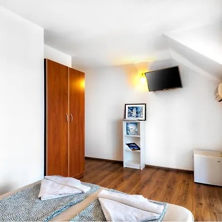 Zara Guest house 2*